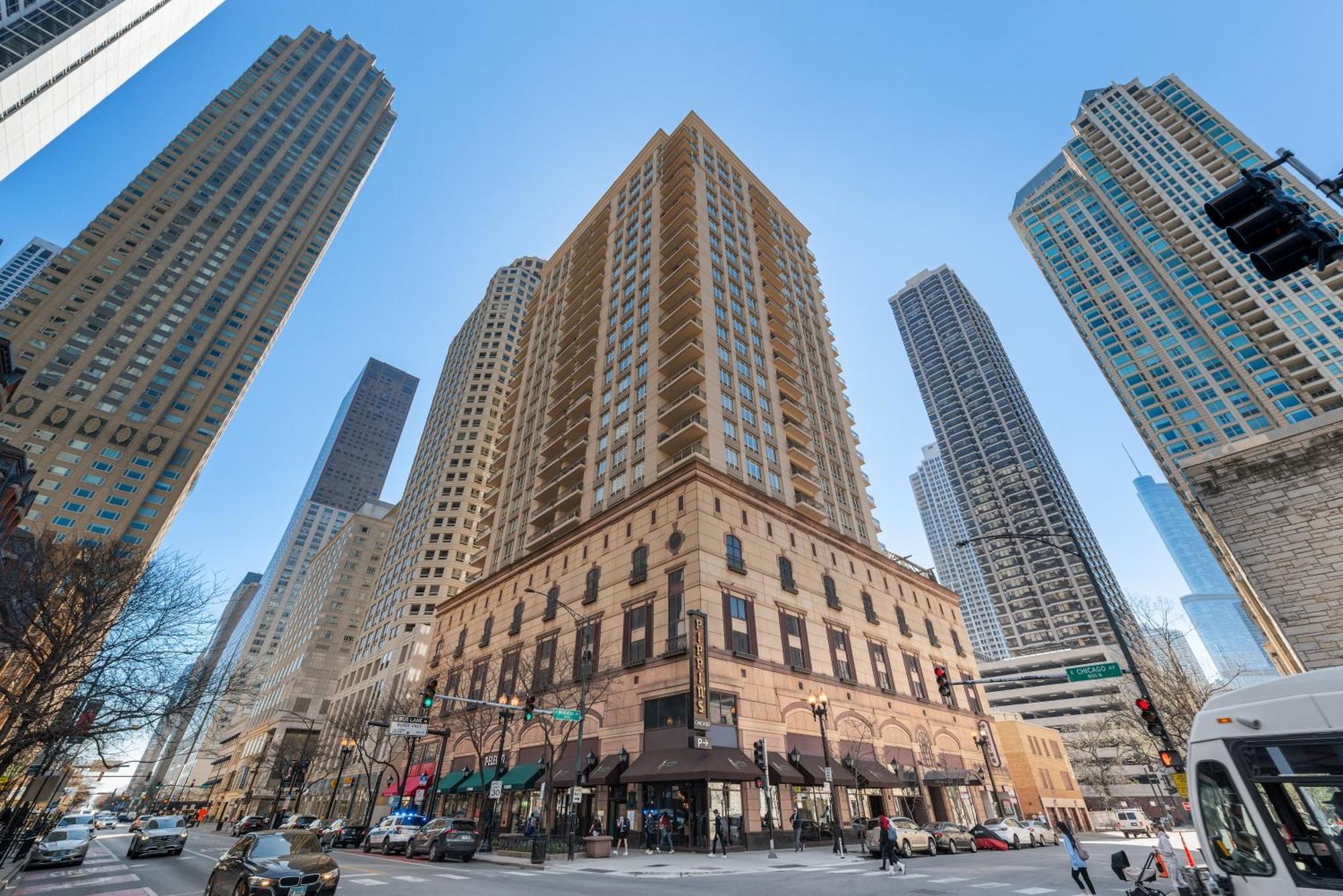 The Bernardin Gold Coast Luxury Apartments Near Magnificent Mile 시카고 객실 사진