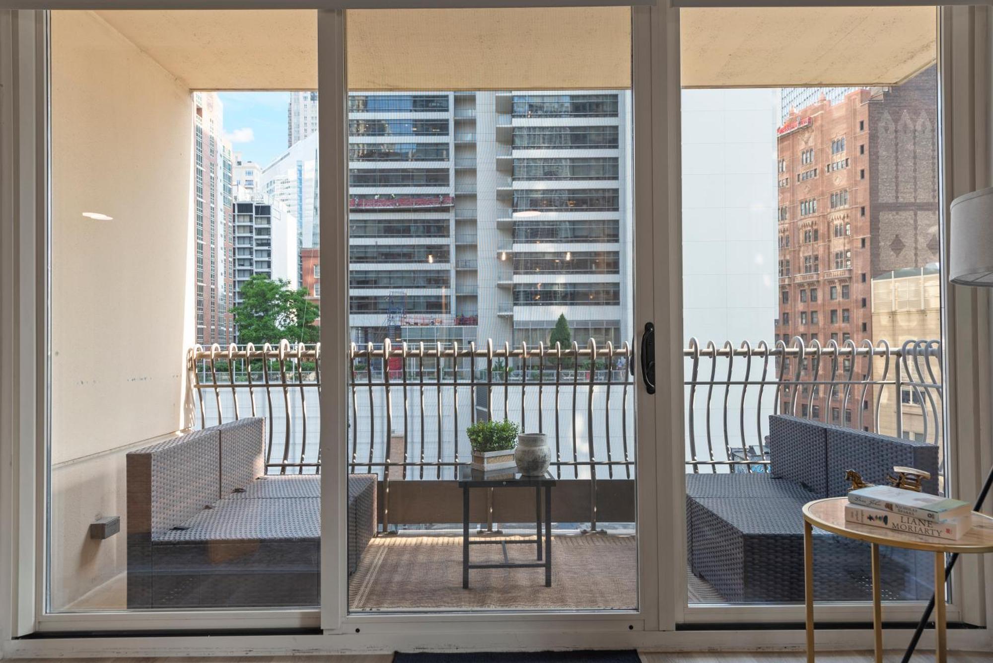 The Bernardin Gold Coast Luxury Apartments Near Magnificent Mile 시카고 외부 사진